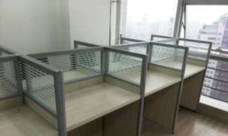 成都二手办公用品批发 屏风卡座电销工位等工厂直销指南